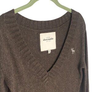 Abercrombie Sweater Womens Medium Brown Wool  V Neck Pockets Logo